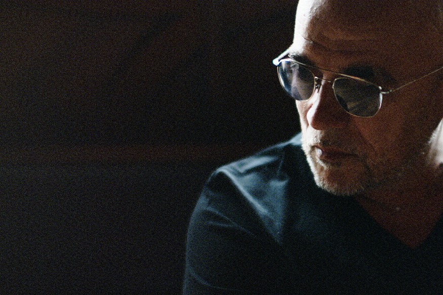 « Je voulais être libre de gérer ma musique avec son propre tempo » - épanoui, Pascal Obispo se livre sur son dernier album « France », une possible tournée, son application et la région 